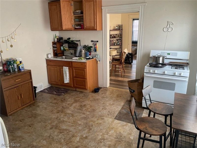 3618 W 49th Street, Cleveland, OH 44102 Photo 5