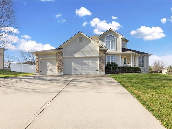 1519 Haystack Road, Raymore, MO 64083