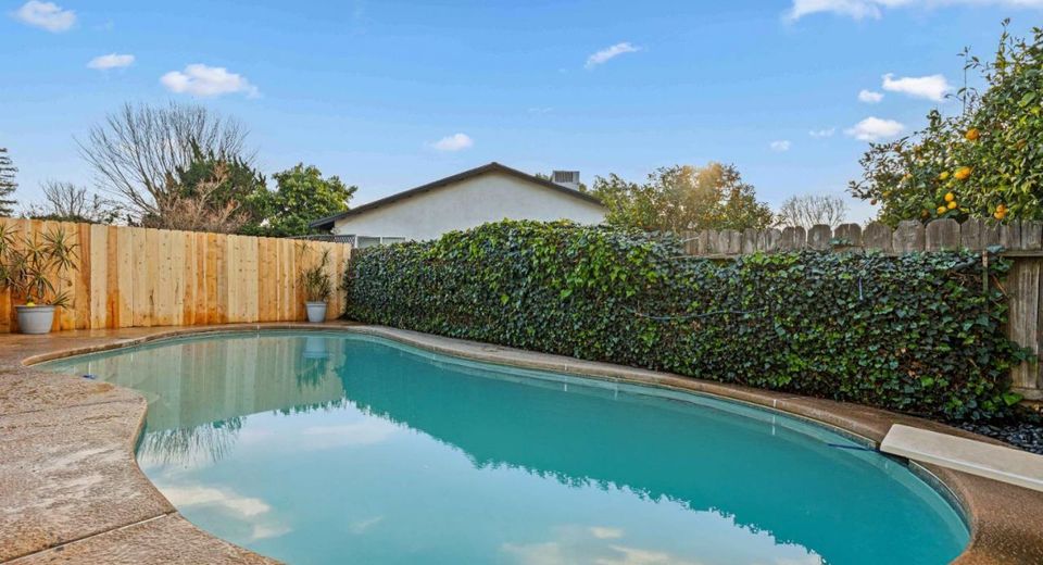3913 Peacock Ln, Modesto, CA 95356 Photo