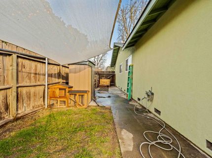 3913 Peacock Ln, Modesto, CA 95356 Photo