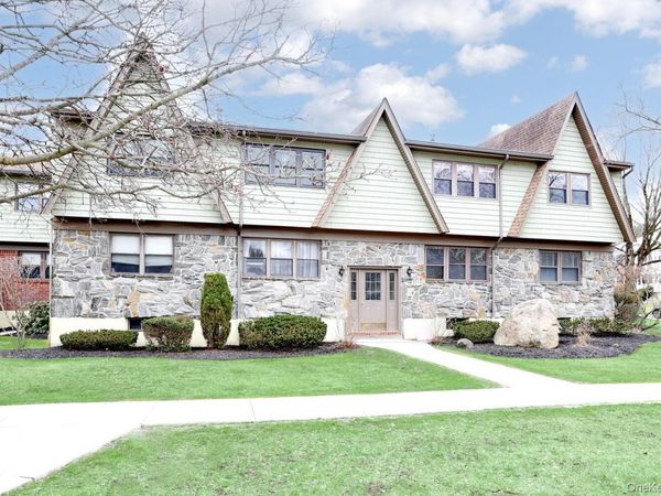 26 Milford Lane, Unit F, Suffern, NY 10901