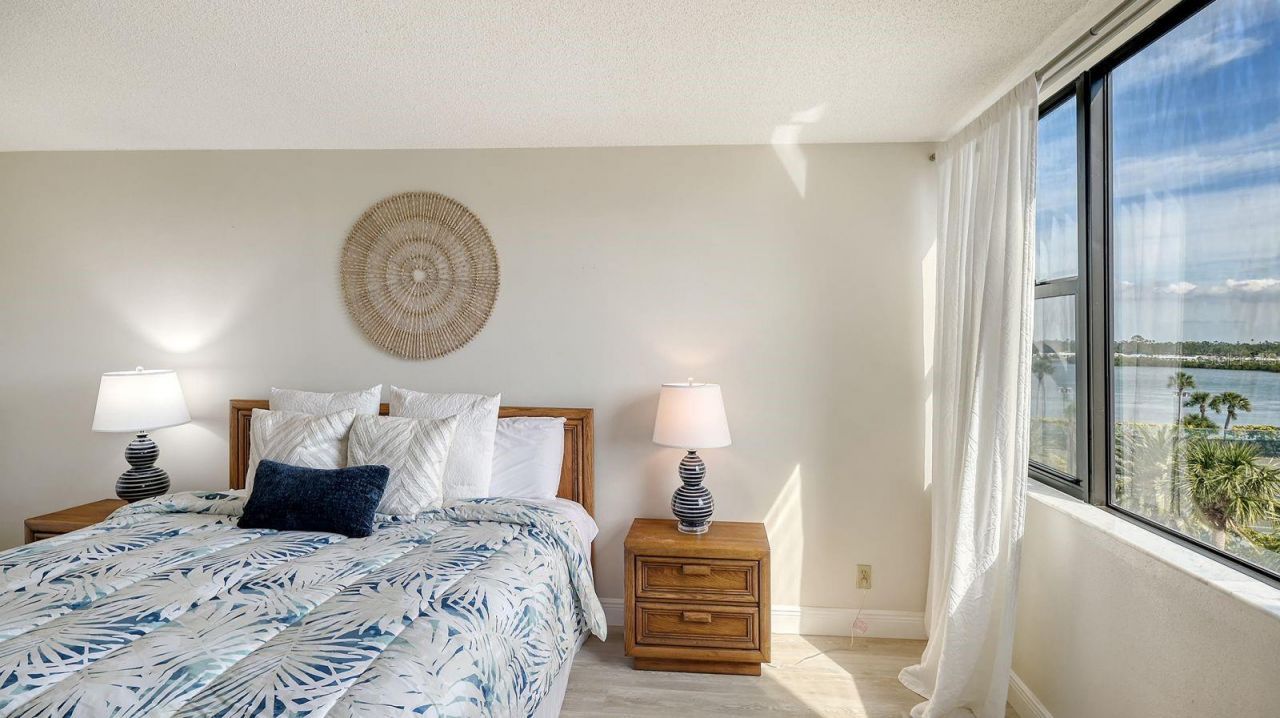 5855 Midnight Pass Road, Unit 404, Sarasota, FL 34242 Photo