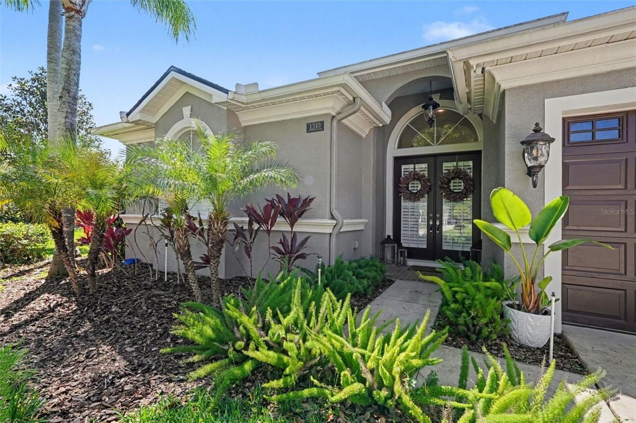 1310 Oxbridge Drive, Lutz, FL 33549 Photo