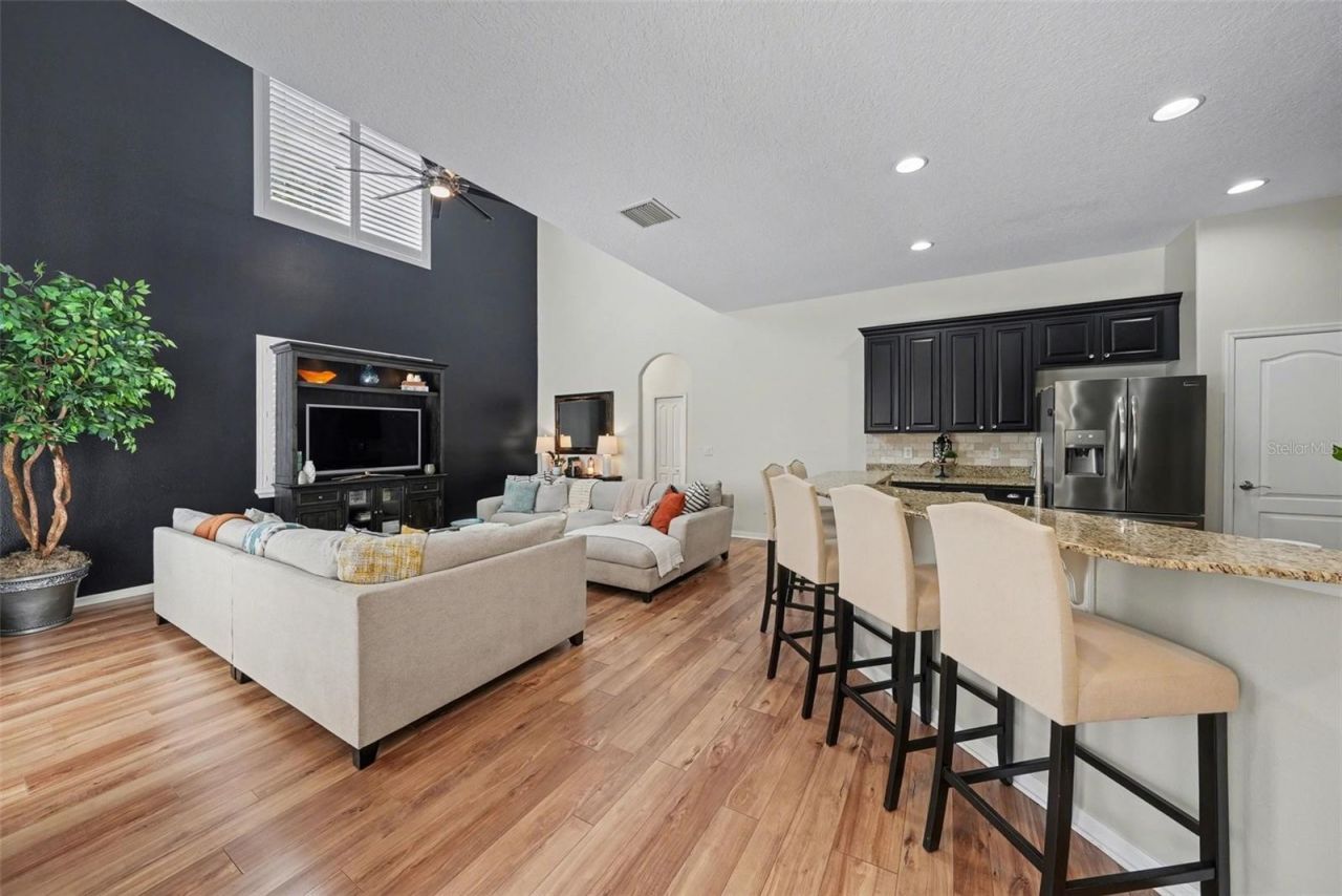 1310 Oxbridge Drive, Lutz, FL 33549 Photo