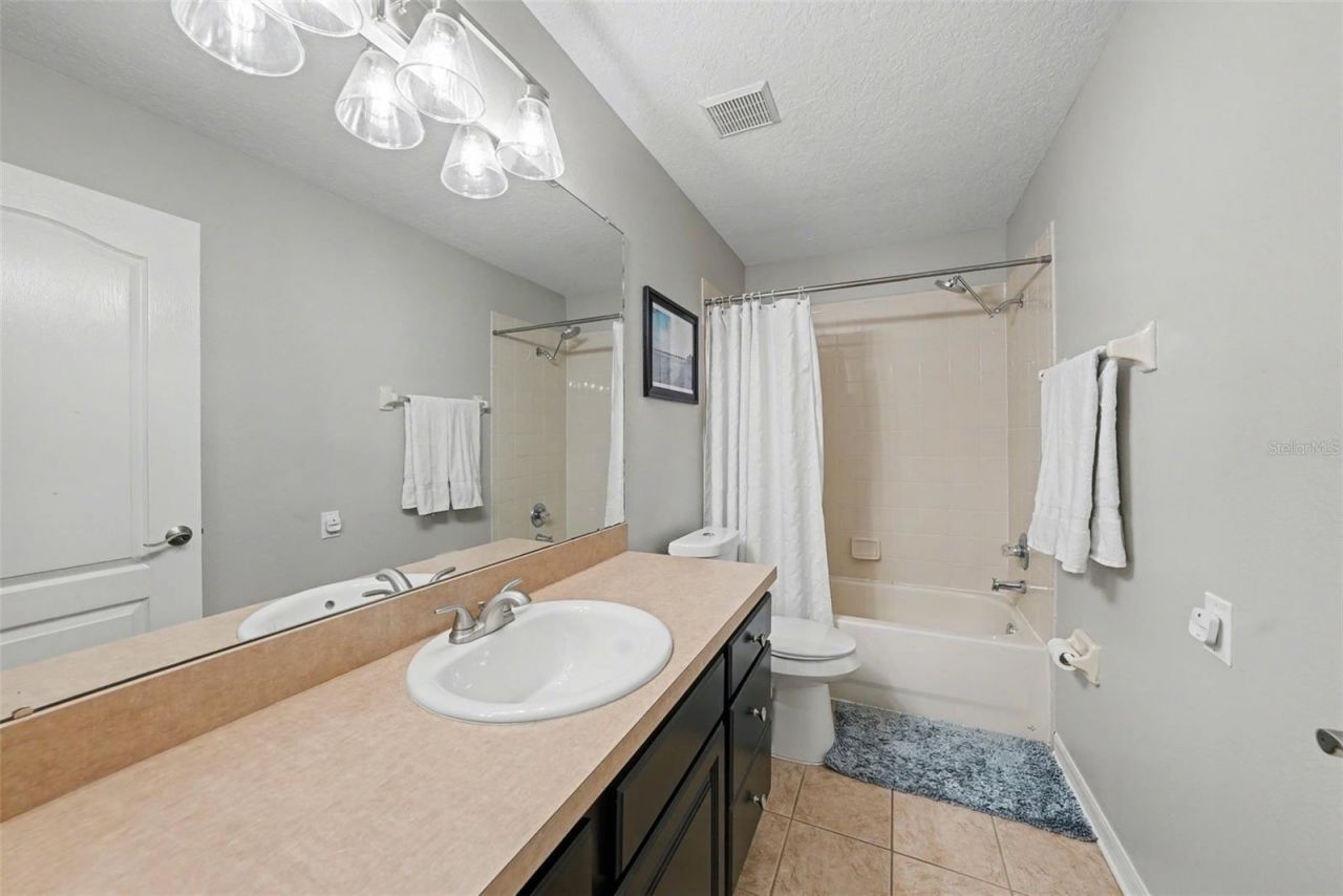 1310 Oxbridge Drive, Lutz, FL 33549 Photo