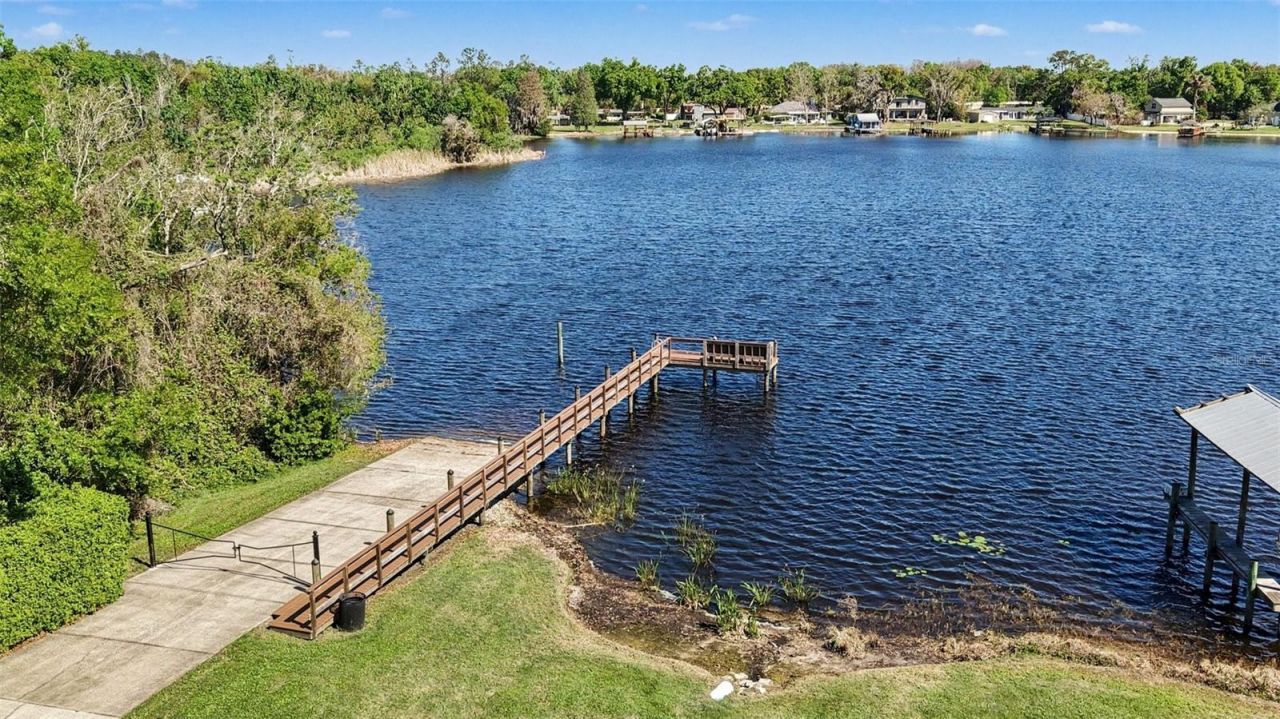 1310 Oxbridge Drive, Lutz, FL 33549 Photo