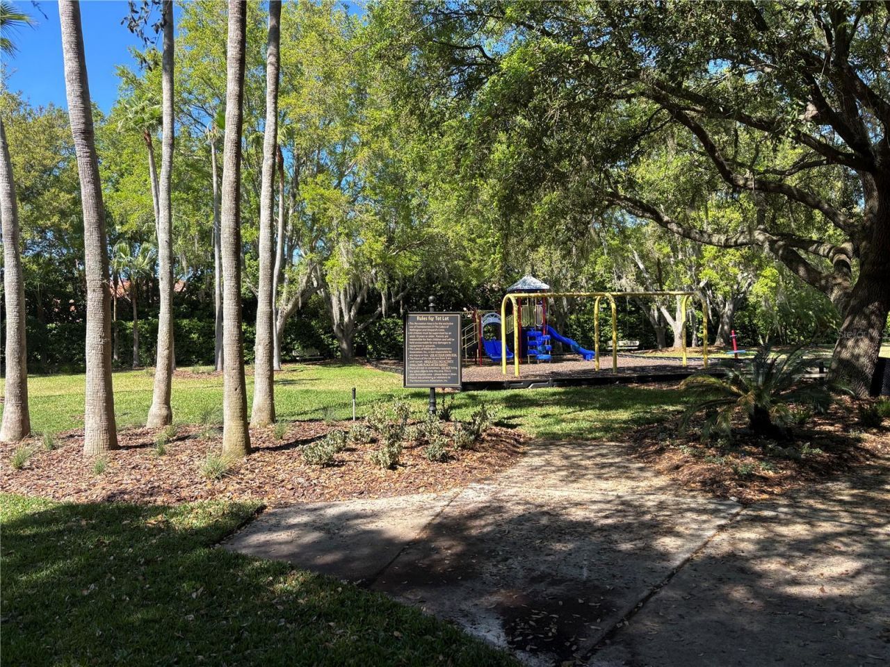 1310 Oxbridge Drive, Lutz, FL 33549 Photo