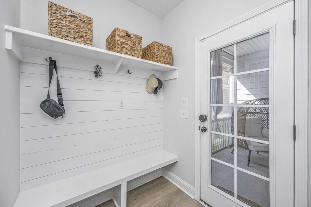 1073 Oak Bluff Avenue Photo 12