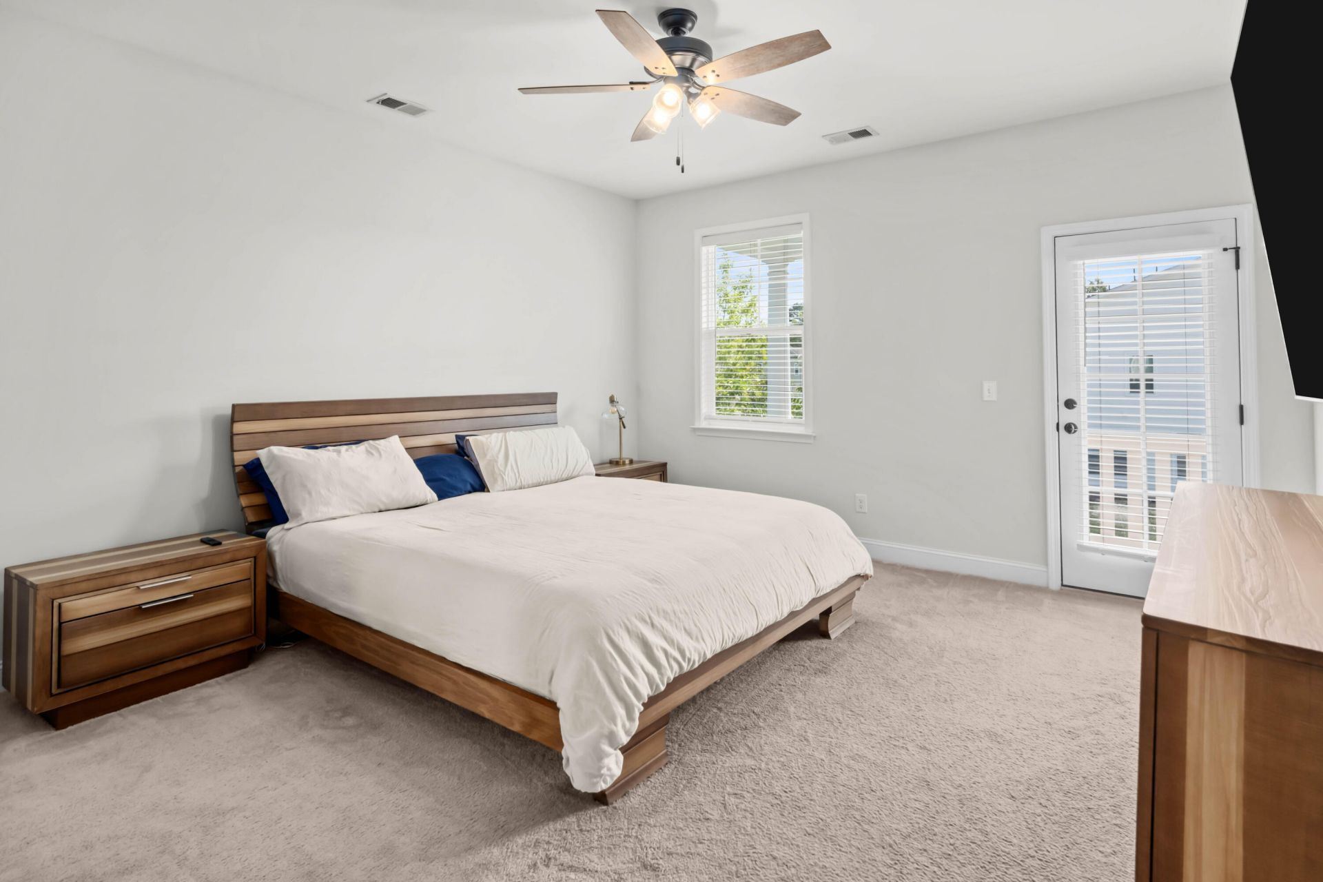 1073 Oak Bluff Avenue Photo 19