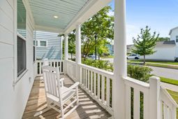 1073 Oak Bluff Avenue photo 4