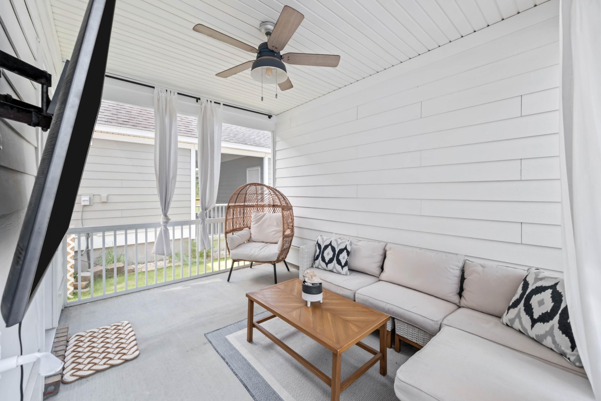 1073 Oak Bluff Avenue Photo 33
