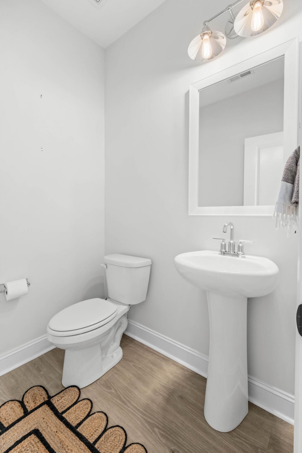 1073 Oak Bluff Avenue Photo 9