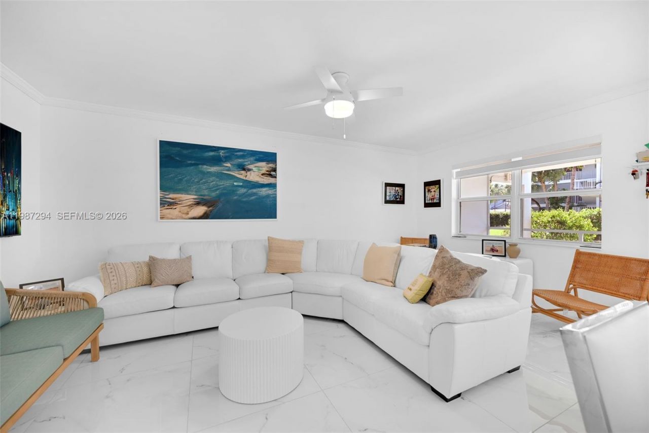 580 Egret Dr, Unit 122, Hallandale Beach, FL 33009 Photo