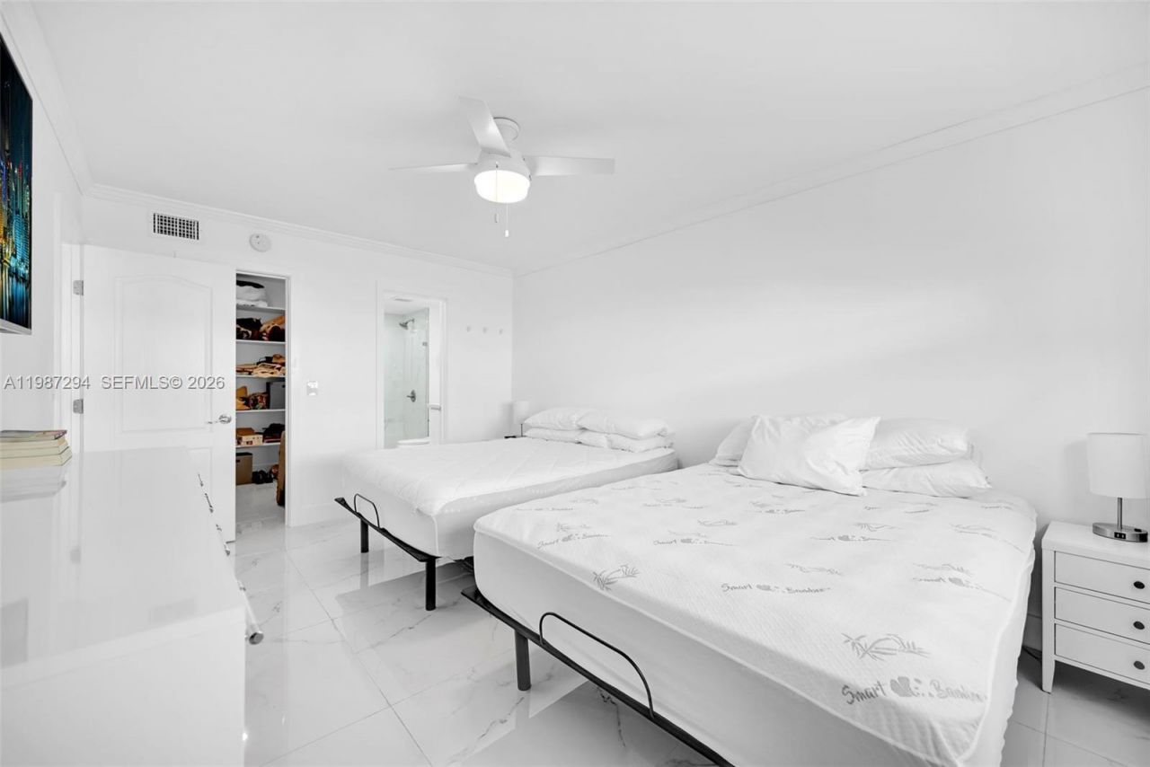 580 Egret Dr, Unit 122, Hallandale Beach, FL 33009 Photo