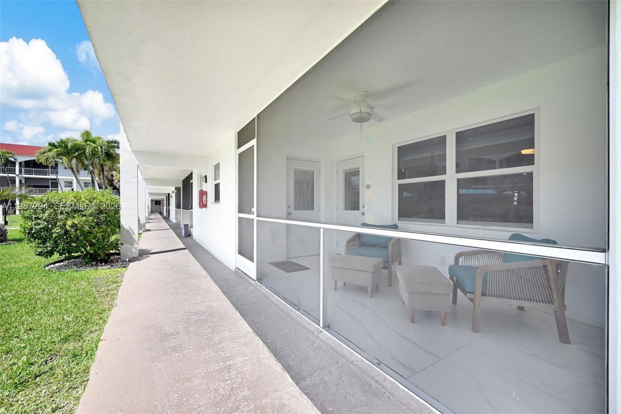 580 Egret Dr, Unit 122, Hallandale Beach, FL 33009 Photo