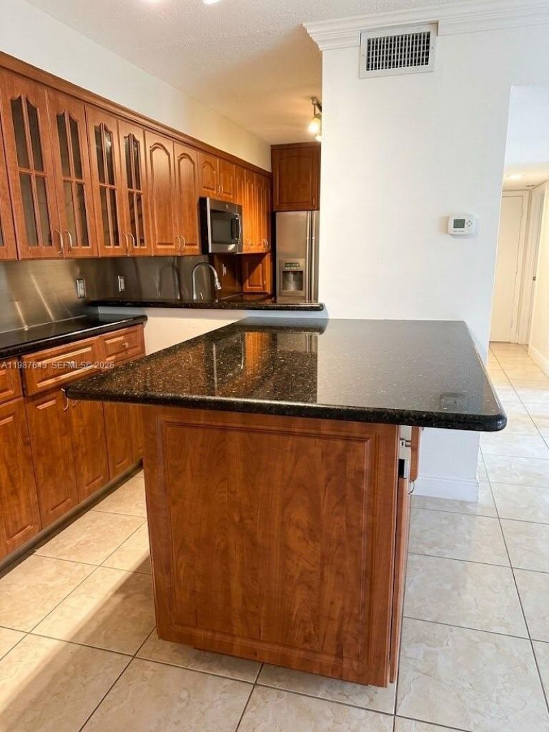 5055 NW 7th St, Unit 206, Miami, FL 33126 Photo