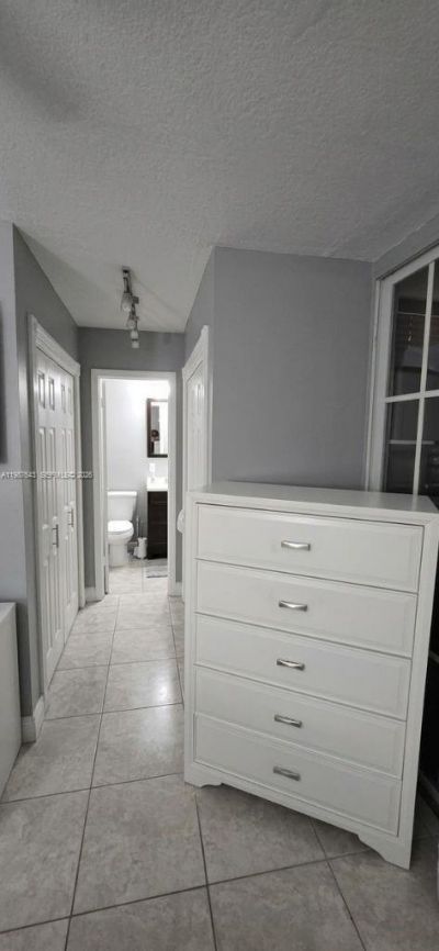 5055 NW 7th St, Unit 206, Miami, FL 33126 Photo