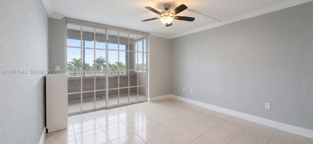 5055 NW 7th St, Unit 206, Miami, FL 33126 Photo