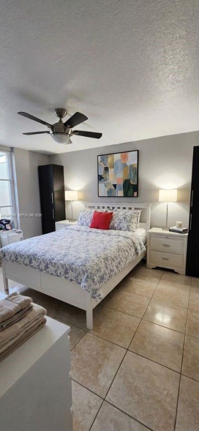 5055 NW 7th St, Unit 206, Miami, FL 33126 Photo