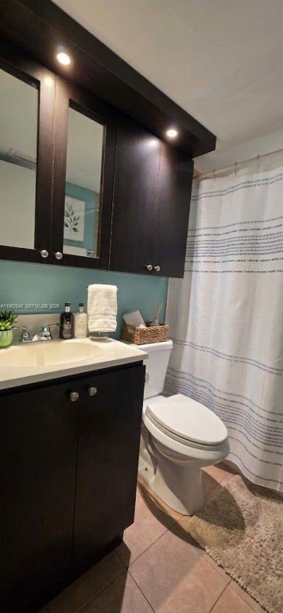 5055 NW 7th St, Unit 206, Miami, FL 33126 Photo