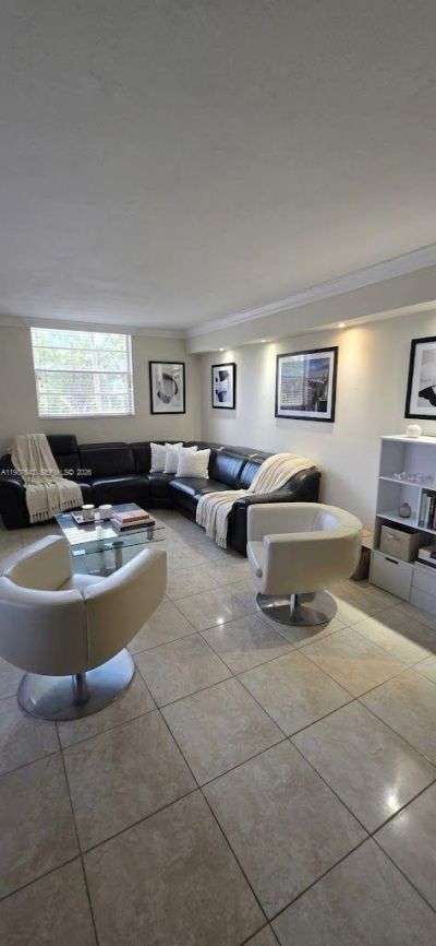 5055 NW 7th St, Unit 206, Miami, FL 33126 Photo