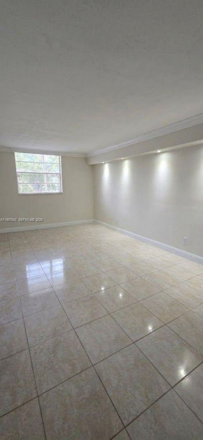 5055 NW 7th St, Unit 206, Miami, FL 33126 Photo
