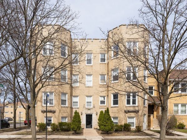 2656 W Lunt Avenue , Unit 1, Chicago, IL 60645