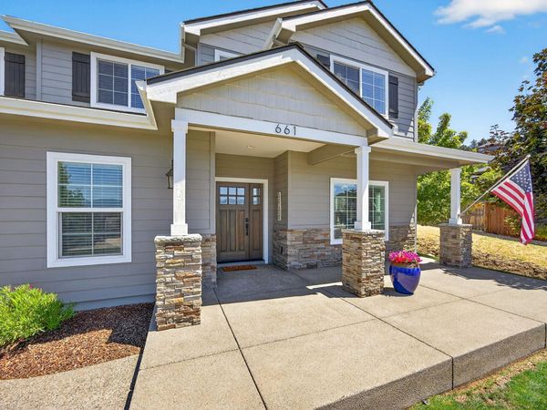 661 Forest Ridge Drive, Medford, OR 97504