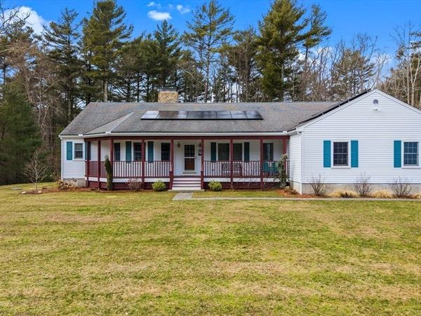 12 Brandt Beach Ave, Mattapoisett, MA 02739