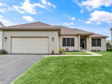 26618 Woodmont Drive, Perrysburg, OH 43551
