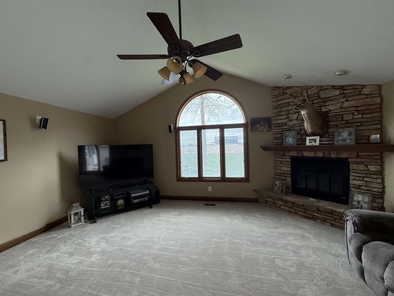 10526 Mercer Auglaize Co Lin Road, Saint Marys, OH 45885 Photo 3