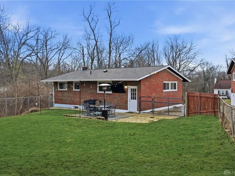 8608 Dundalk Court, Deer Park, OH 45236 Photo 7