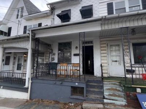 104 N POPLAR STREET , COAL TOWNSHIP, PA 17866