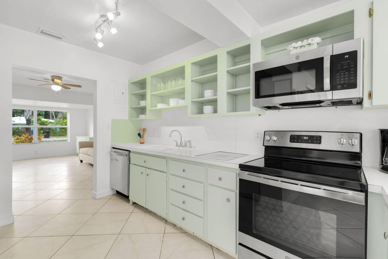 842 SW 11th Court, Fort Lauderdale, FL 33315 Photo