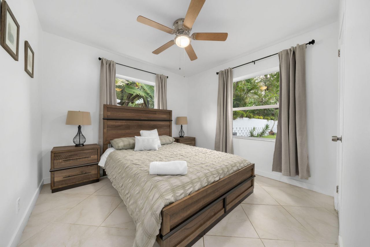 842 SW 11th Court, Fort Lauderdale, FL 33315 Photo