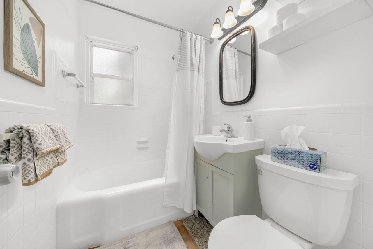 842 SW 11th Court, Fort Lauderdale, FL 33315 Photo