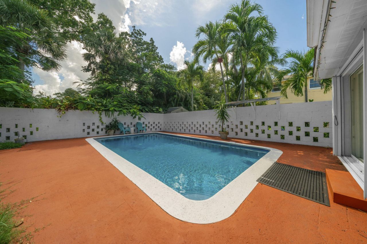 842 SW 11th Court, Fort Lauderdale, FL 33315 Photo
