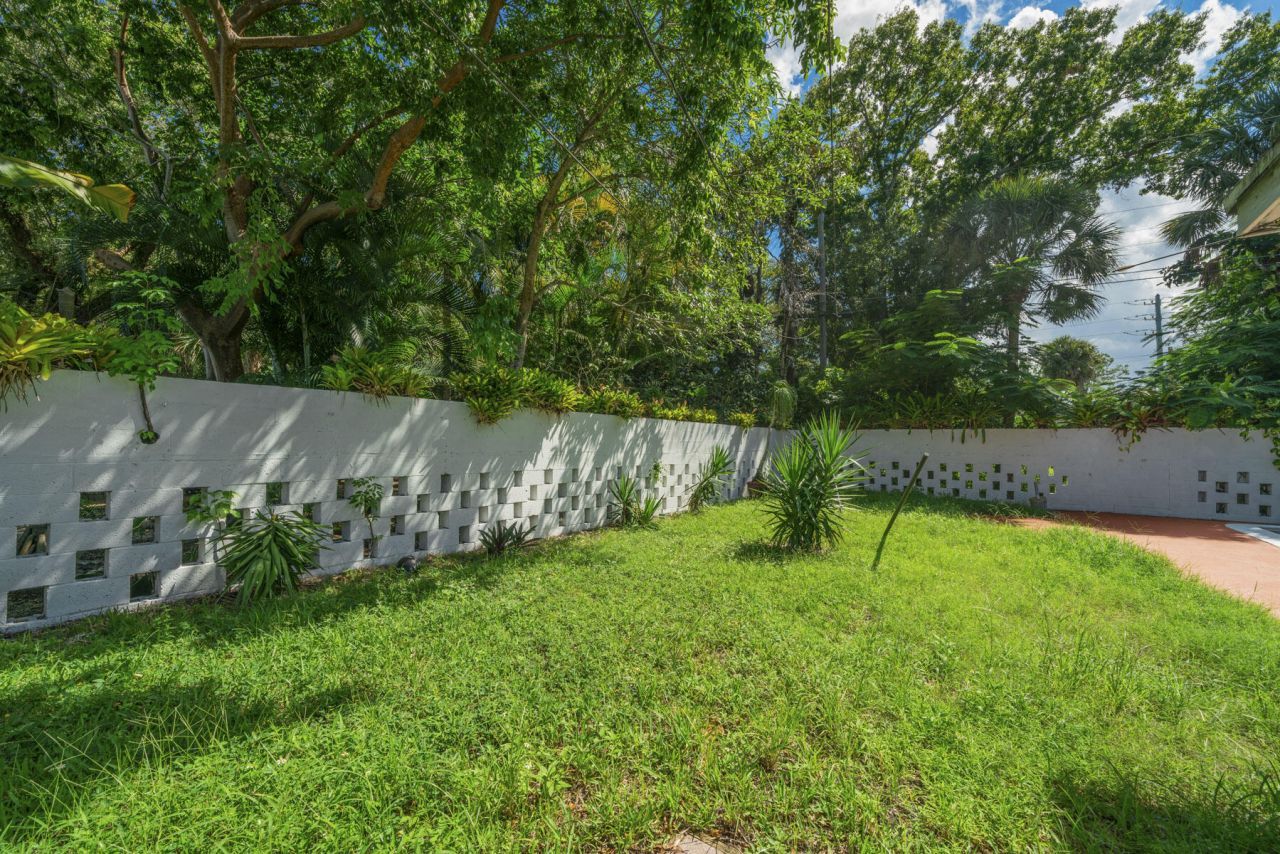 842 SW 11th Court, Fort Lauderdale, FL 33315 Photo