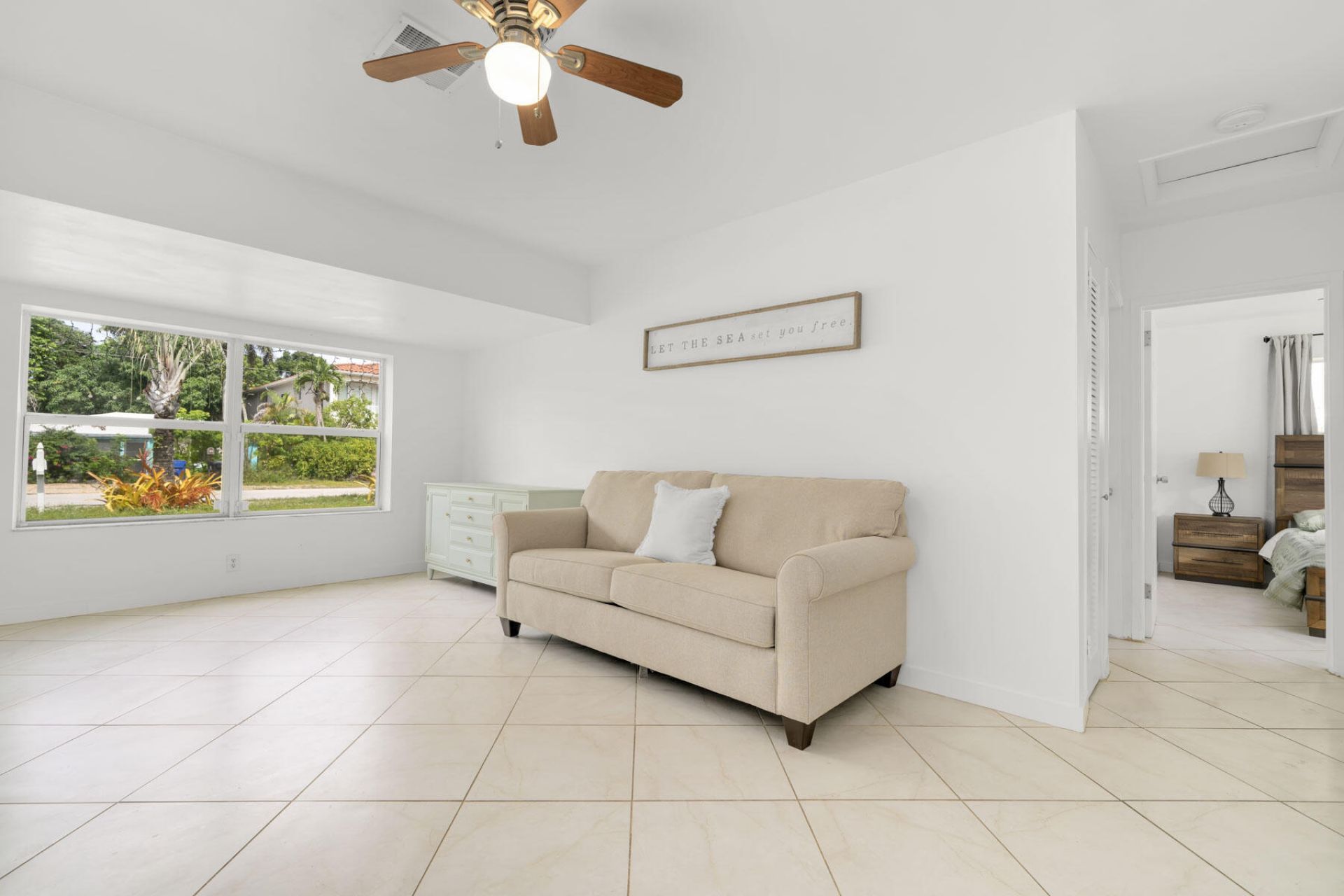 842 SW 11th Court, Fort Lauderdale, FL 33315 Photo