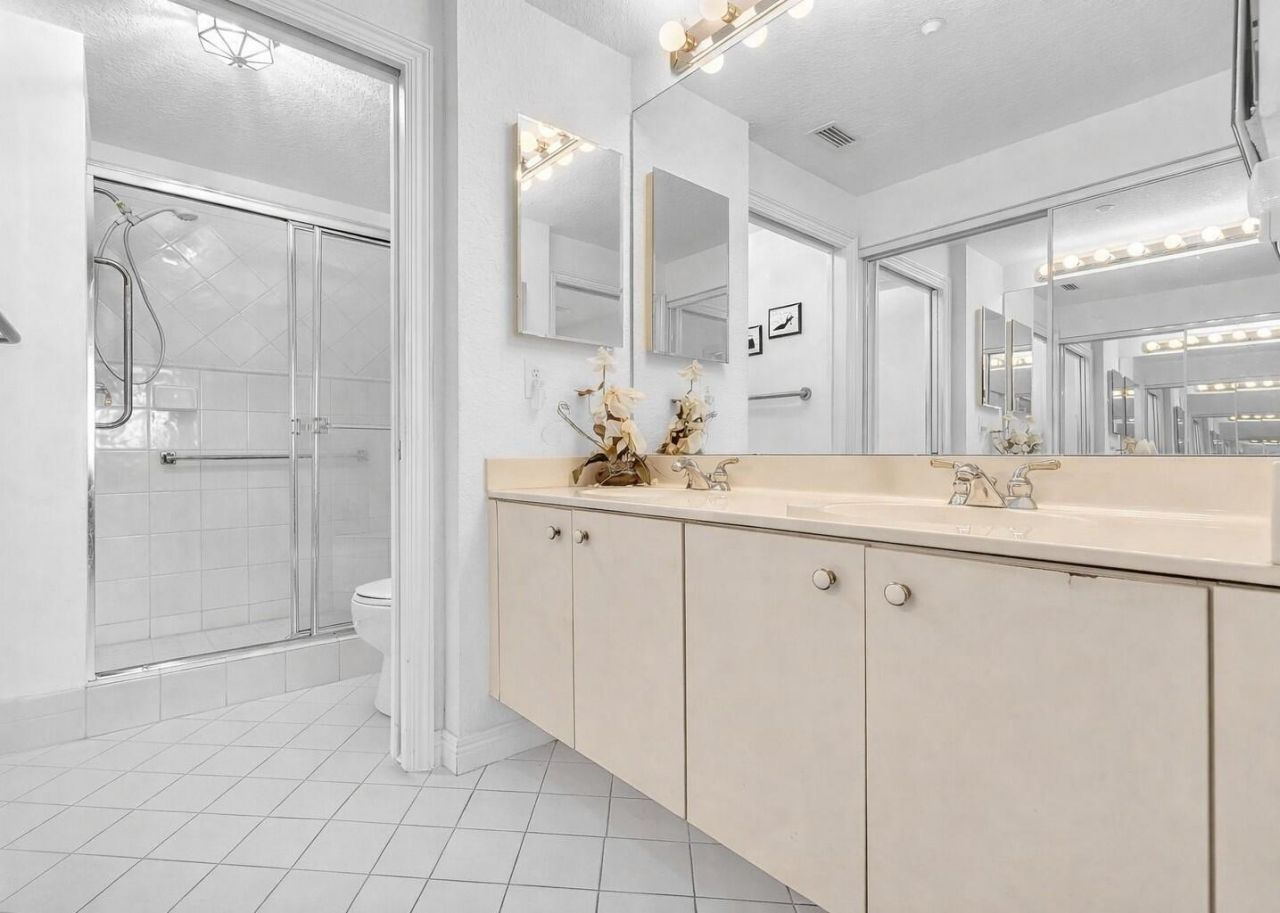 7623 Southampton Terrace, Unit 211, Tamarac, FL 33321 Photo