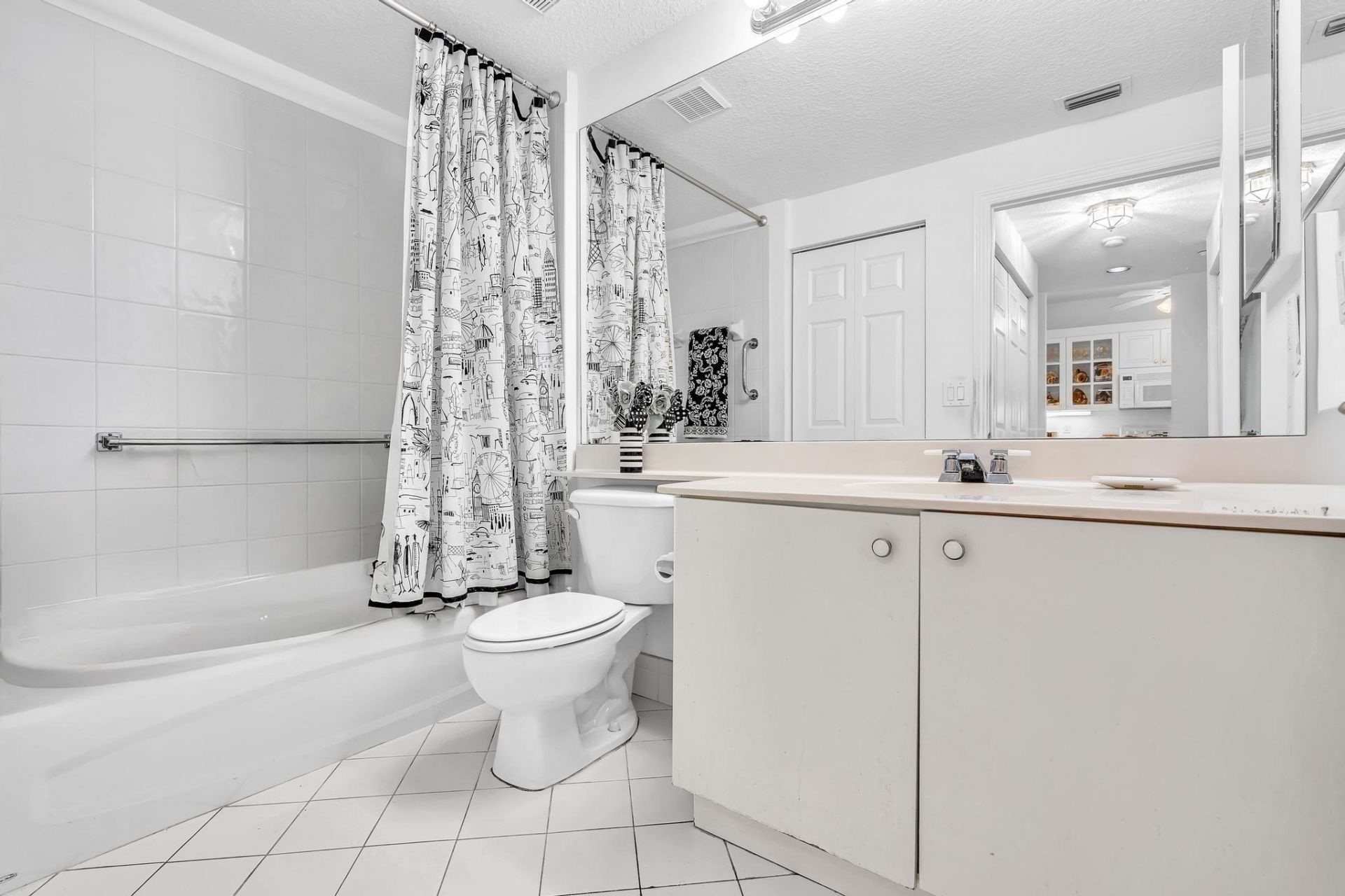 7623 Southampton Terrace, Unit 211, Tamarac, FL 33321 Photo