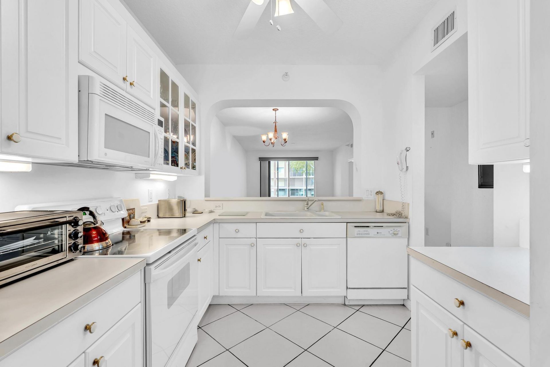 7623 Southampton Terrace, Unit 211, Tamarac, FL 33321 Photo