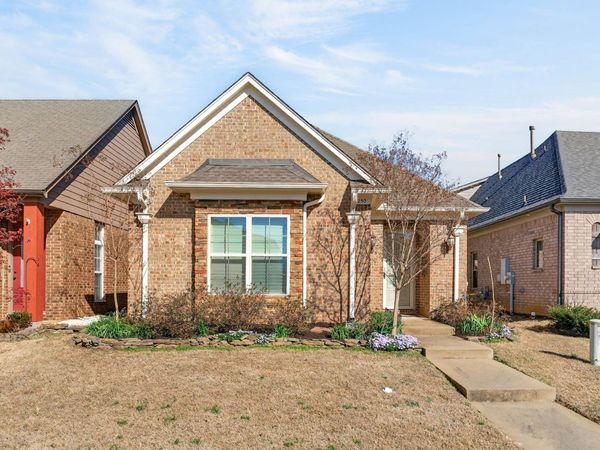 250 CHEROKEE CIR, Oakland, TN 38060