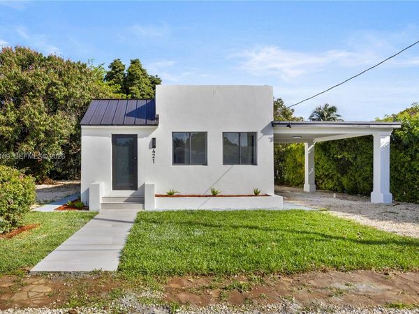421 NW 81st St , Miami, FL 33150