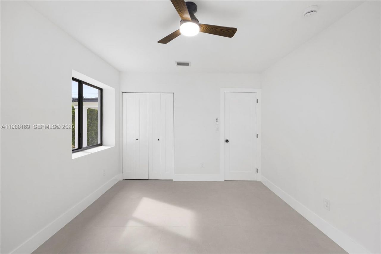 421 NW 81st St , Miami, FL 33150 Photo