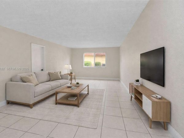 505 NW 177th St , Unit 126, Miami Gardens, FL 33169