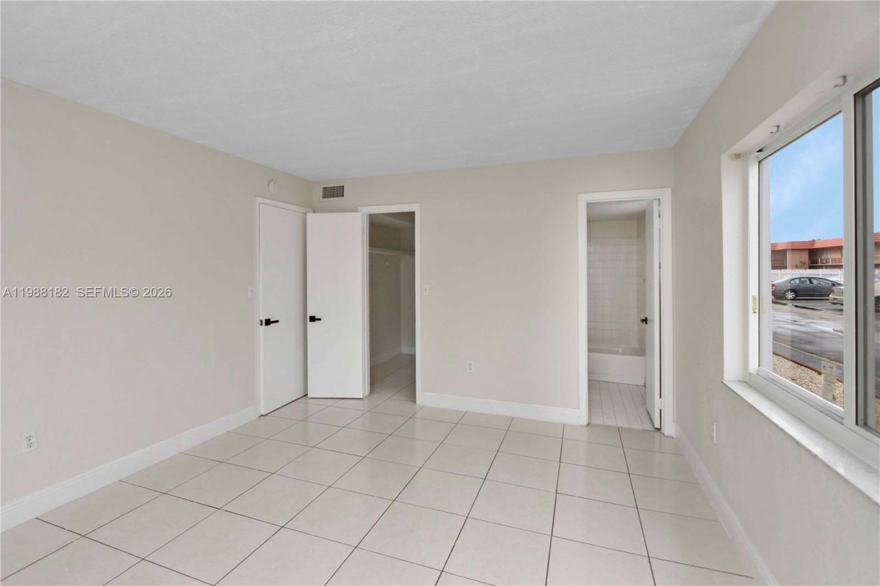 505 NW 177th St , Unit 126, Miami Gardens, FL 33169 Photo