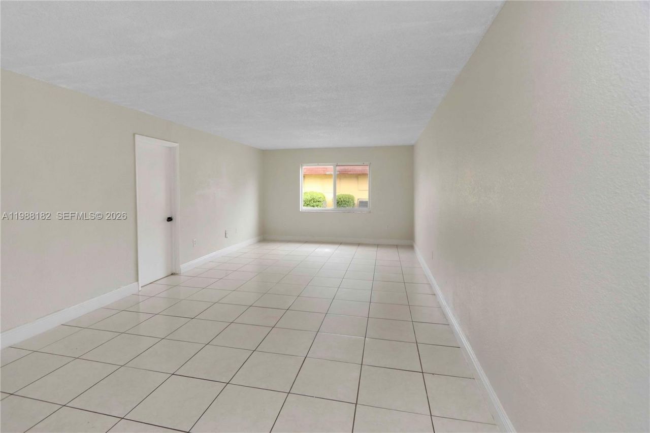 505 NW 177th St , Unit 126, Miami Gardens, FL 33169 Photo