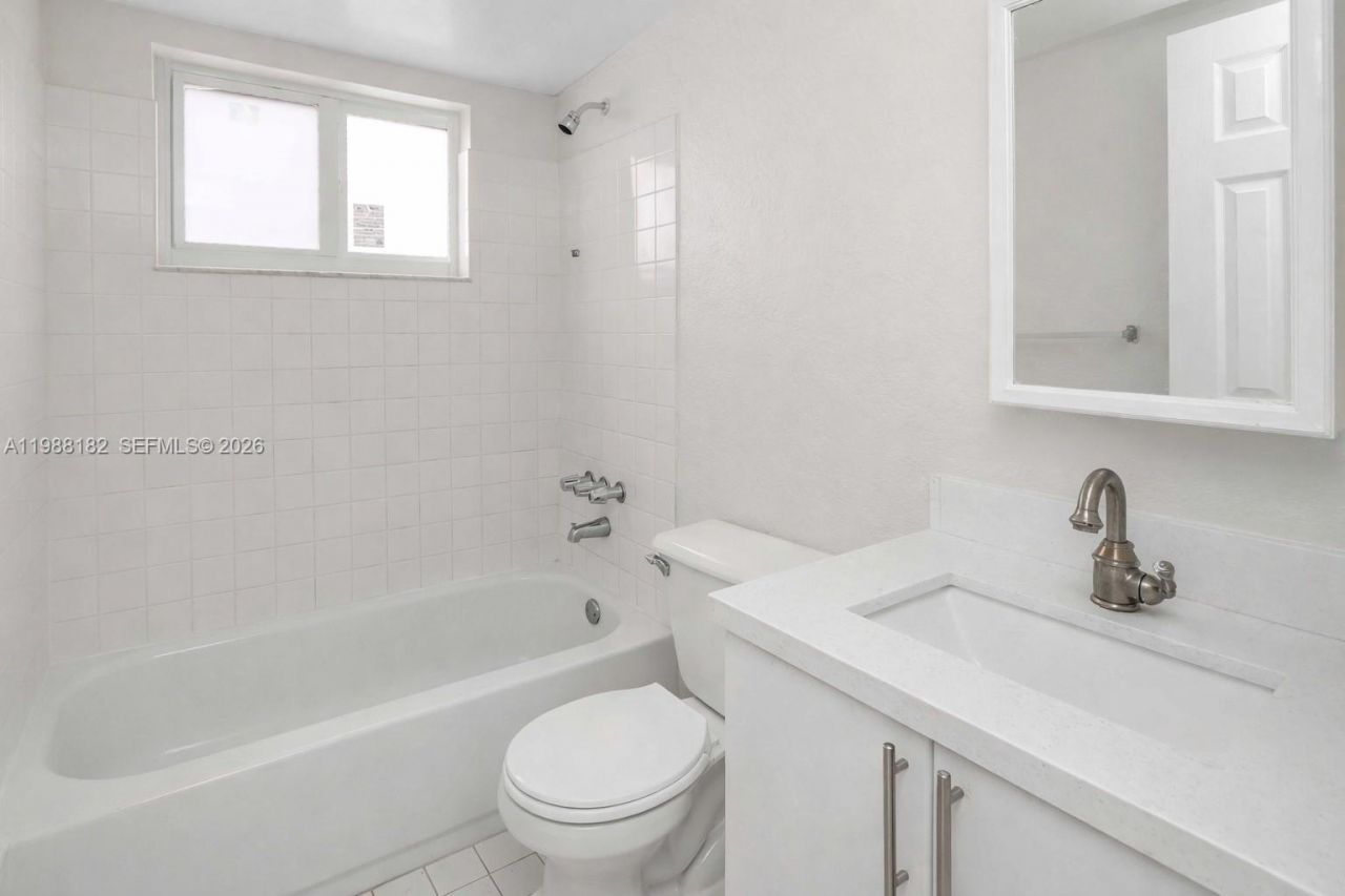 505 NW 177th St , Unit 126, Miami Gardens, FL 33169 Photo