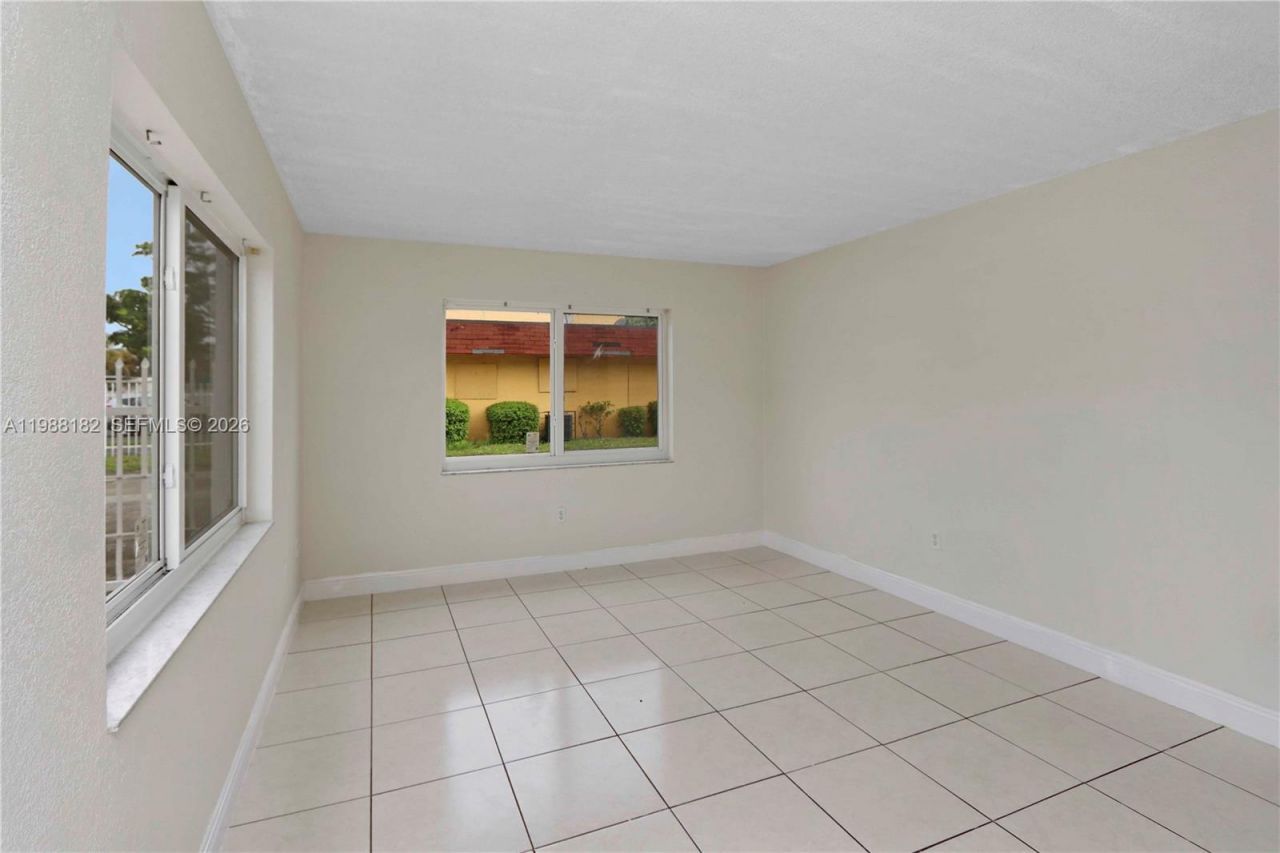 505 NW 177th St , Unit 126, Miami Gardens, FL 33169 Photo